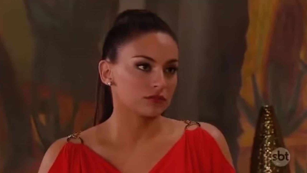 A personagem Maricruz em cena da novela Coração Indomável