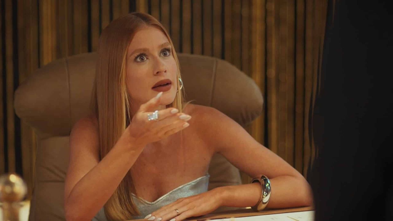 Foto de Marina Ruy Barbosa em cena da novela Fuzuê, da TV Globo