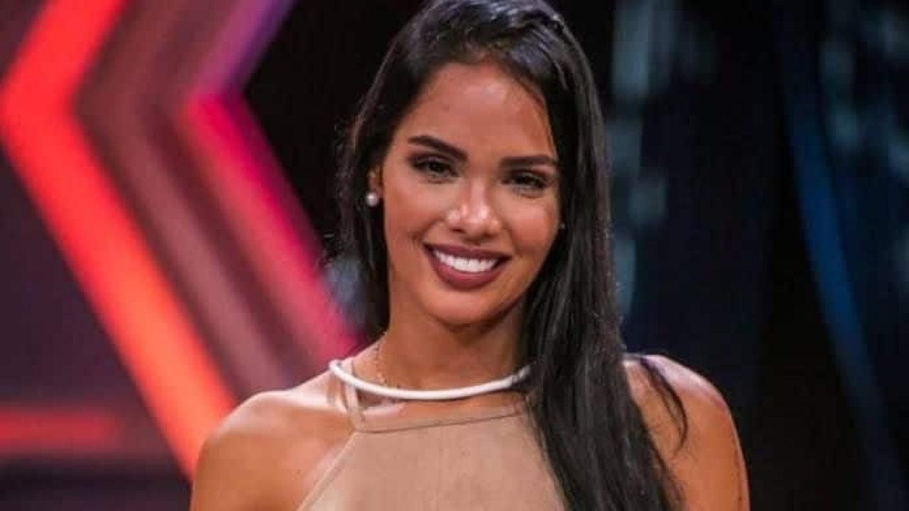 Foto da ex-BBB Mayara Motti