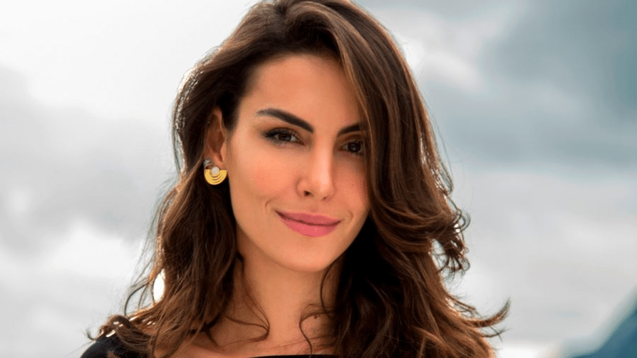 Foto da atriz Mel Fronckowiak