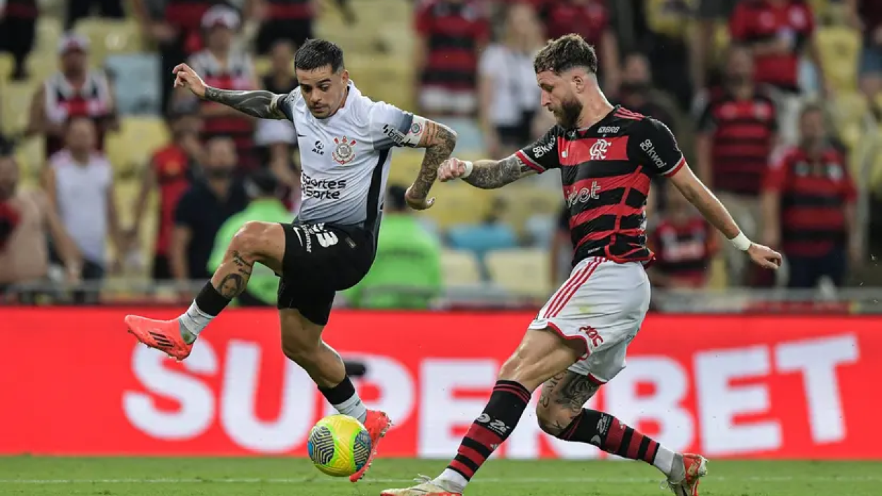 Imagem de partida entre Corinthians e Flamengo, em jogo exibido pela Globo