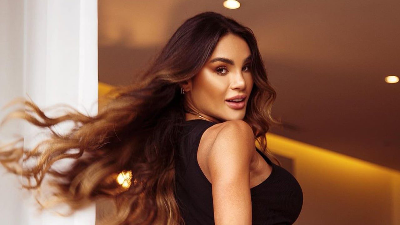 Natacha Horana, ex-bailarina do Faustão, em foto sensual