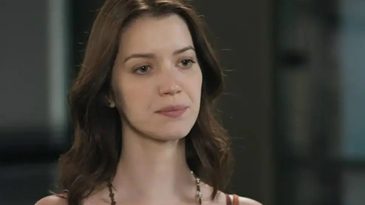 Foto Nathalia Dill na Globo