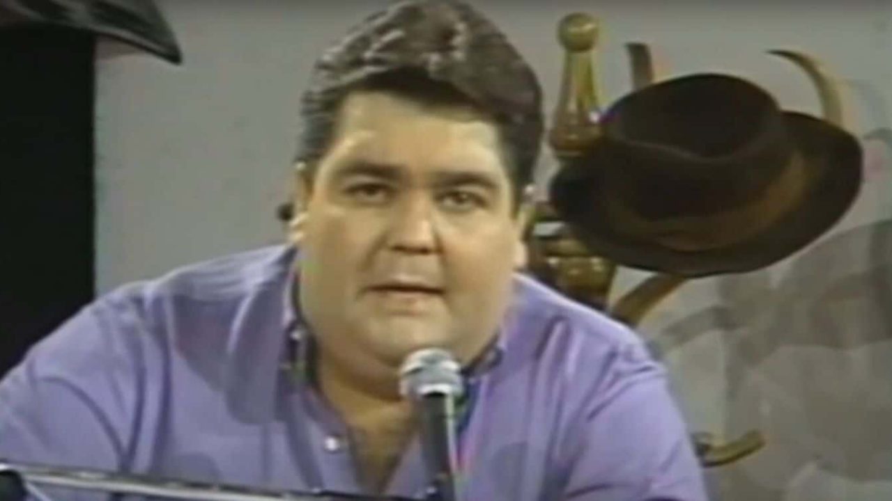 Faustão em um dos episódios do Perdidos na Noite, exibido entre 1986 e 1988 (foto: Reprodução/Band)