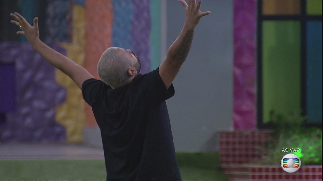 Projota conseguiu escapar do paredão do BBB: reality foi o programa mais visto de domingo (foto: Reprodução/TV Globo)