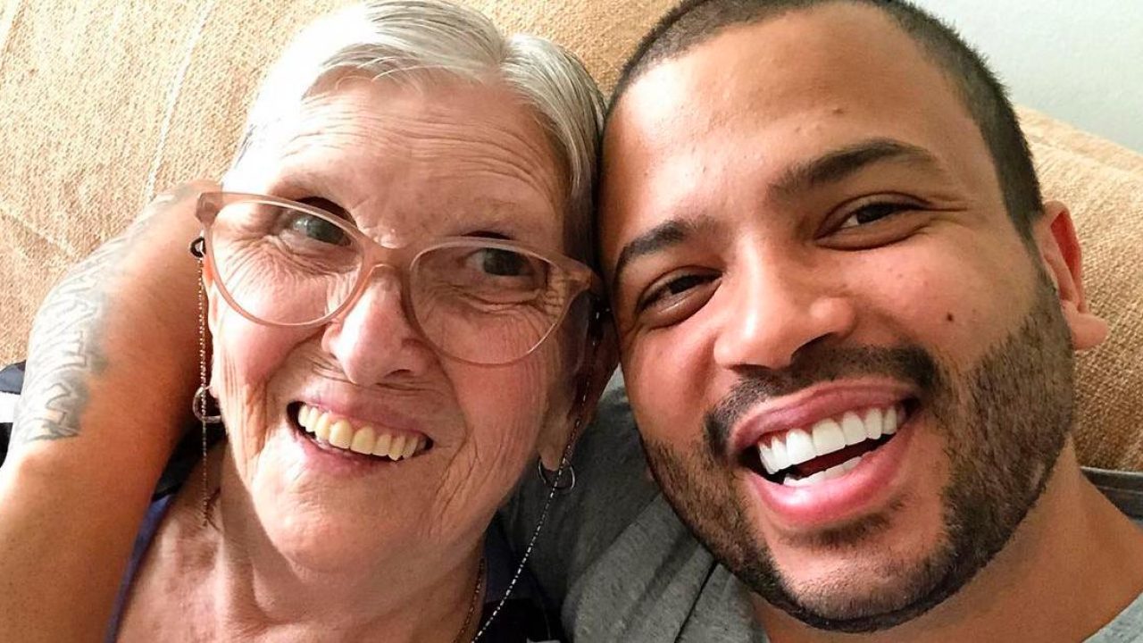 Projota fez texto emocionante para se despedir de dona Lourdes, sua avó (foto: Reprodução)