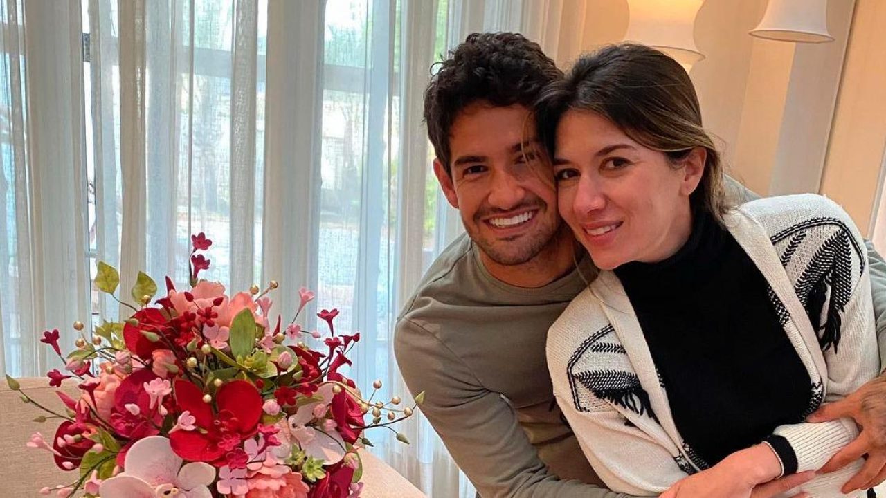 Rebeca Abravanel deixou o SBT para acompanhar Alexandre Pato nos Estados Unidos (foto: Reprodução)