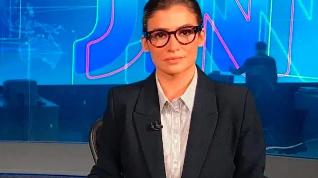 Afastada da bancada do Jornal Nacional, Renata Vasconcellos agradeceu ao carinho dos fãs