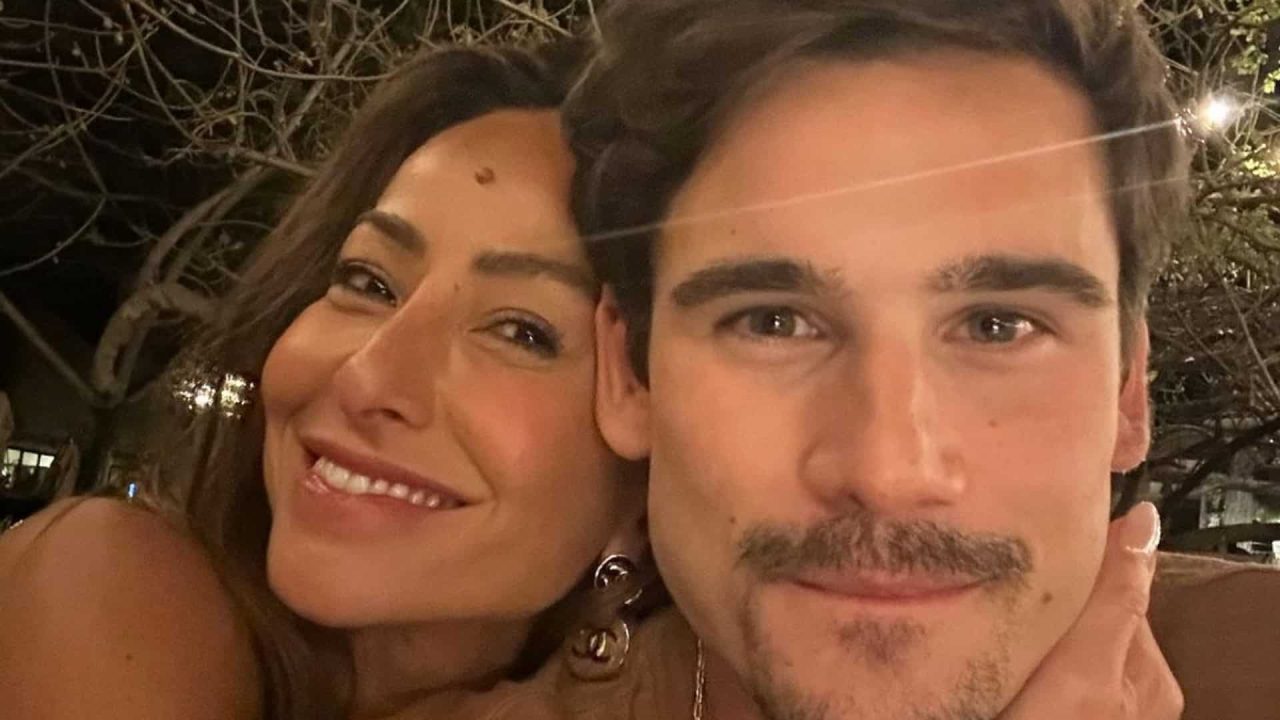 Foto de Sabrina Sato e Nicolas Prattes