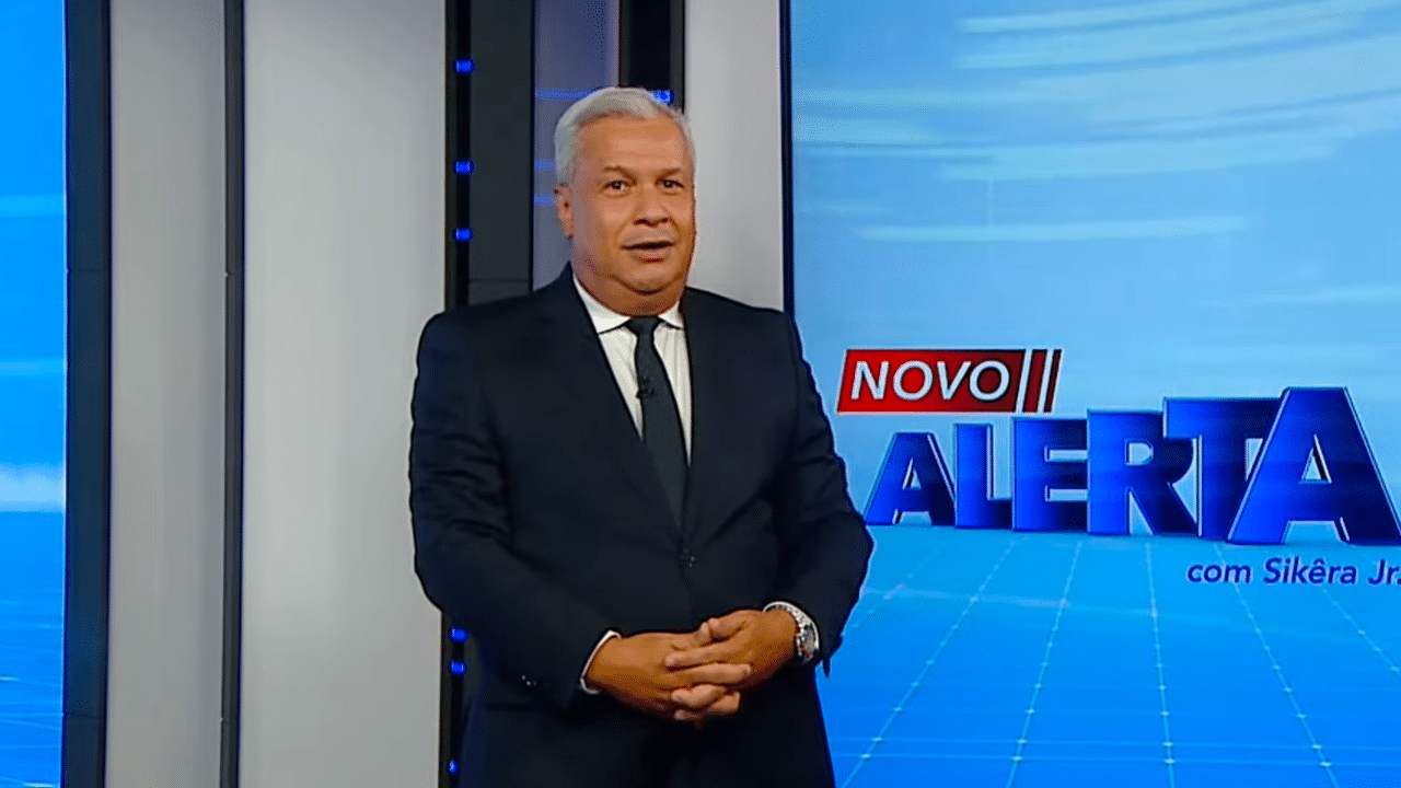 Sikêra Jr. durante apresentação do programa Novo Alerta