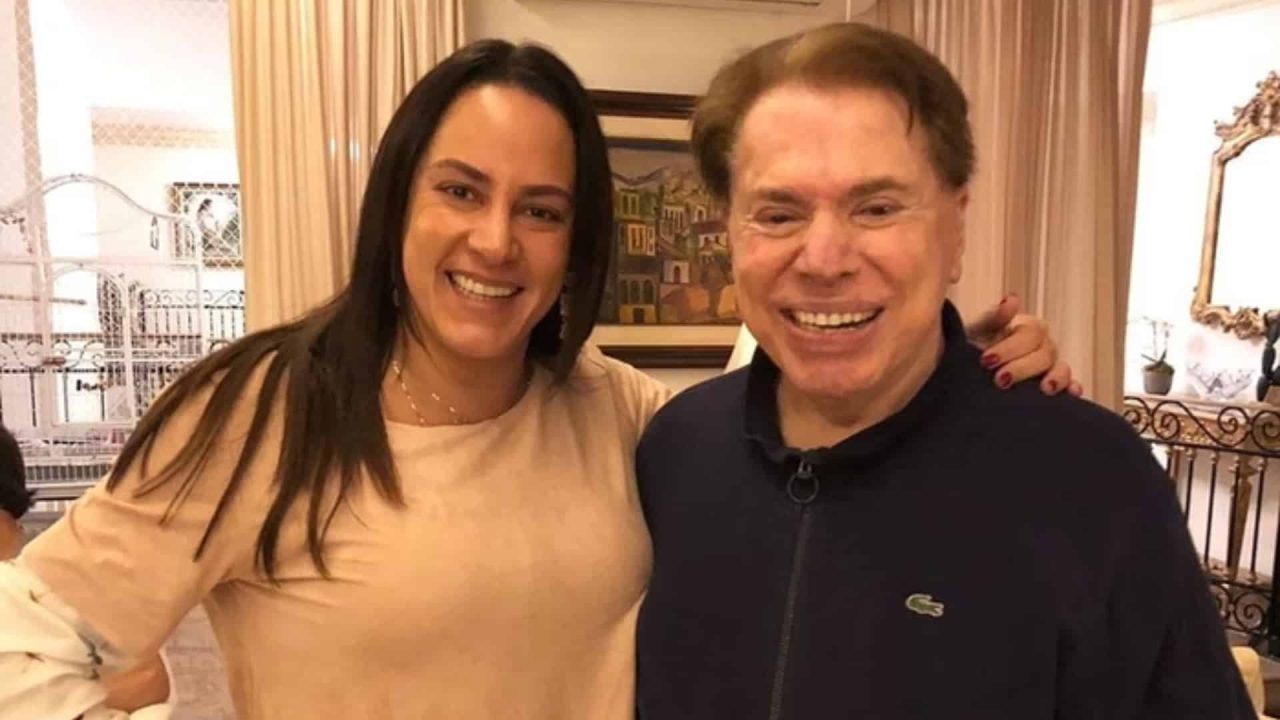 Foto de Silvia Abravanel ao lado de Silvio Santos