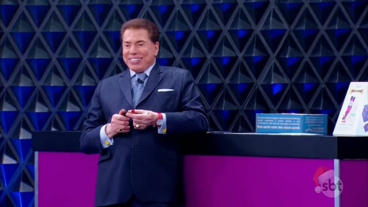 Silvio Santos retomou gravações de seu programa após 19 meses de afastamento (foto: Reprodução/SBT)