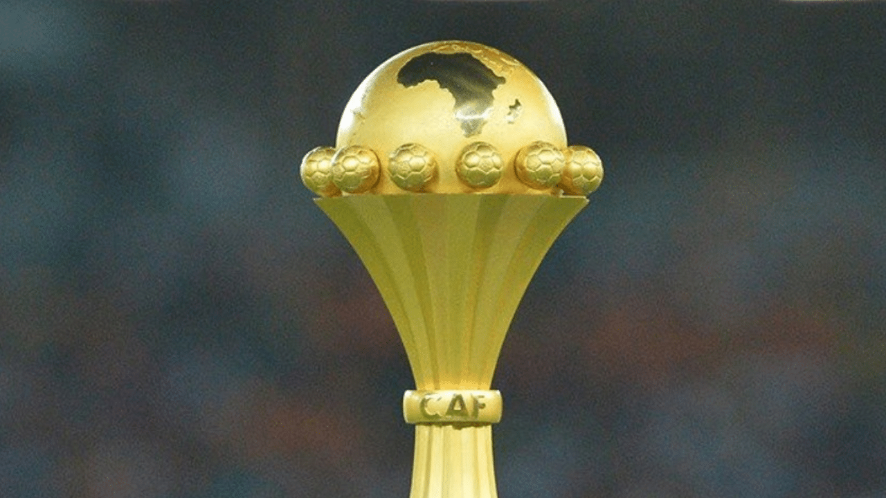 Imagem com foto da taça da Copa das Nações Africanas, torneio que será exibido pela Band