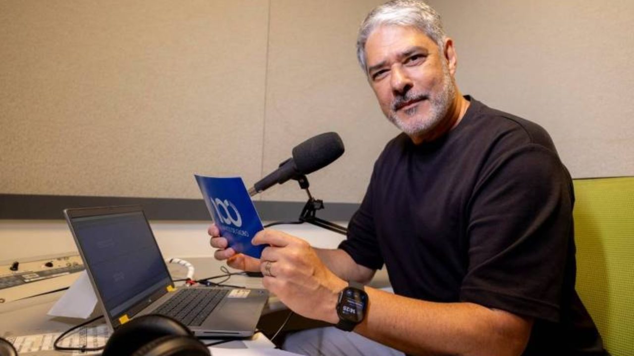 Foto de William Bonner nas comemorações de 100 anos de Globo