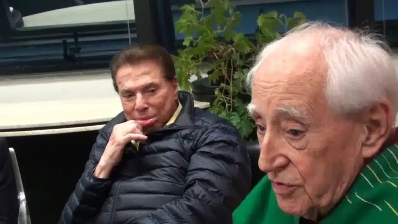 Foto de Silvio Santos e Zé Celso